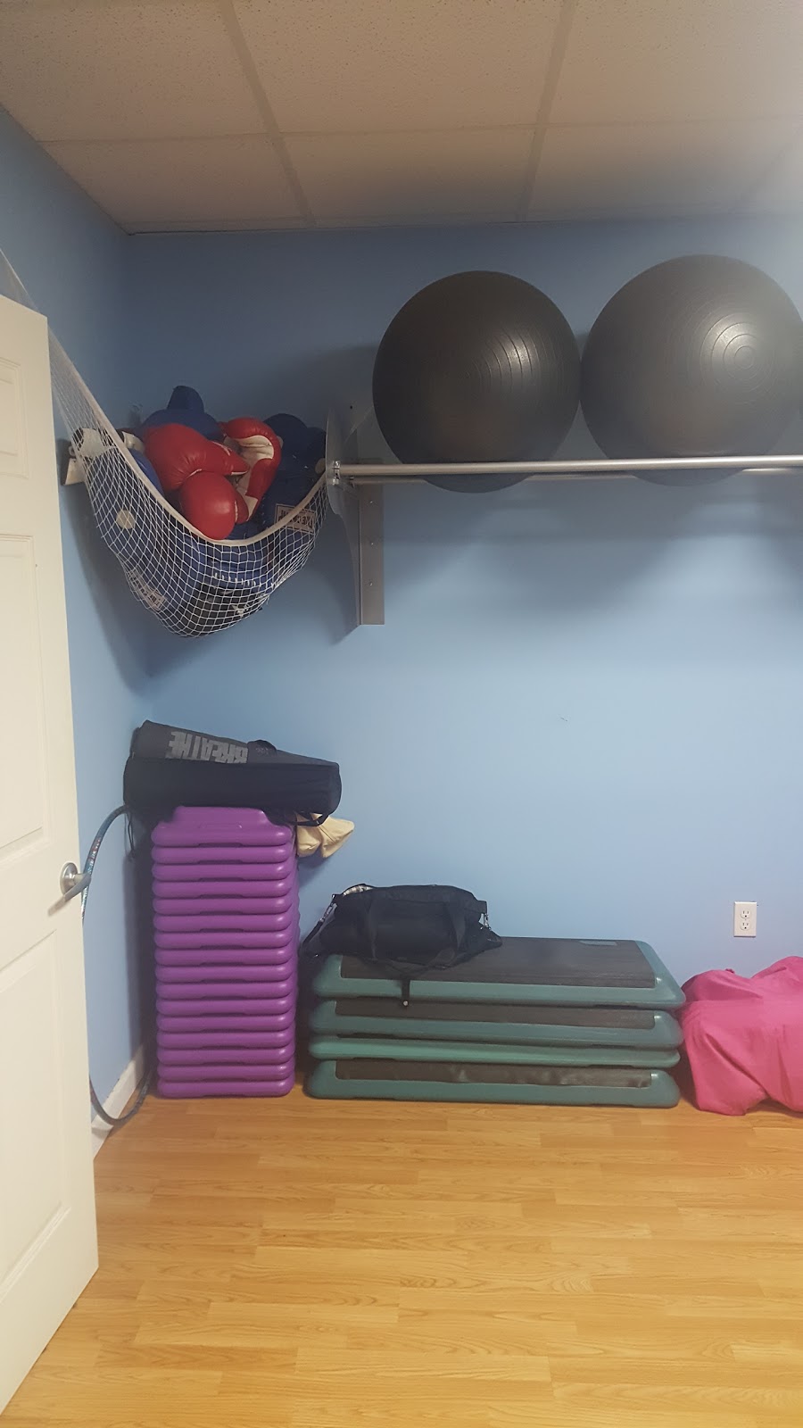 Photo of Simply Fit Astoria Inc in Queens City, New York, United States - 4 Picture of Point of interest, Establishment, Health, Gym