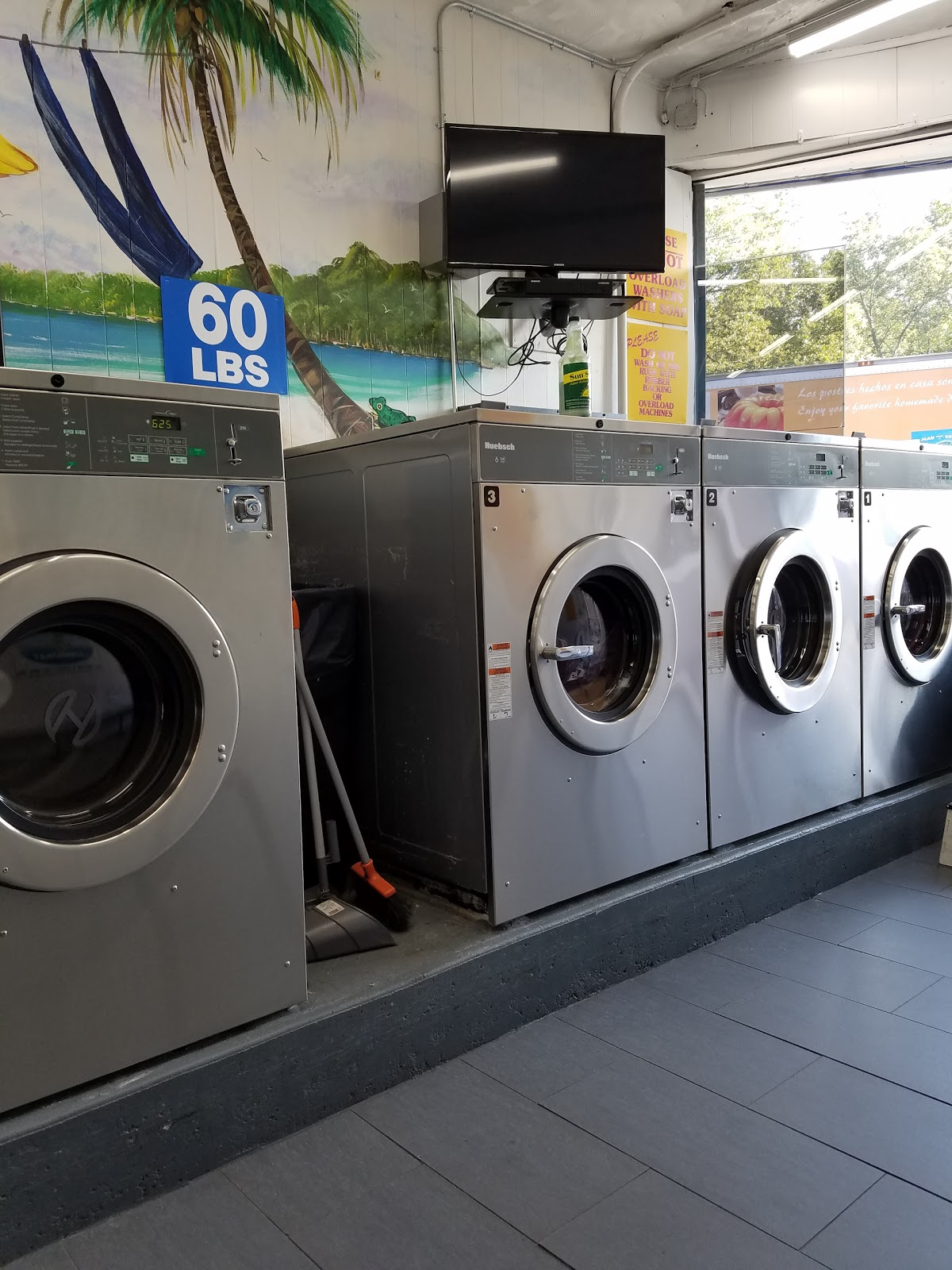 Photo of Turbo Clean Laundromat in Bronx City, New York, United States - 1 Picture of Point of interest, Establishment, Laundry