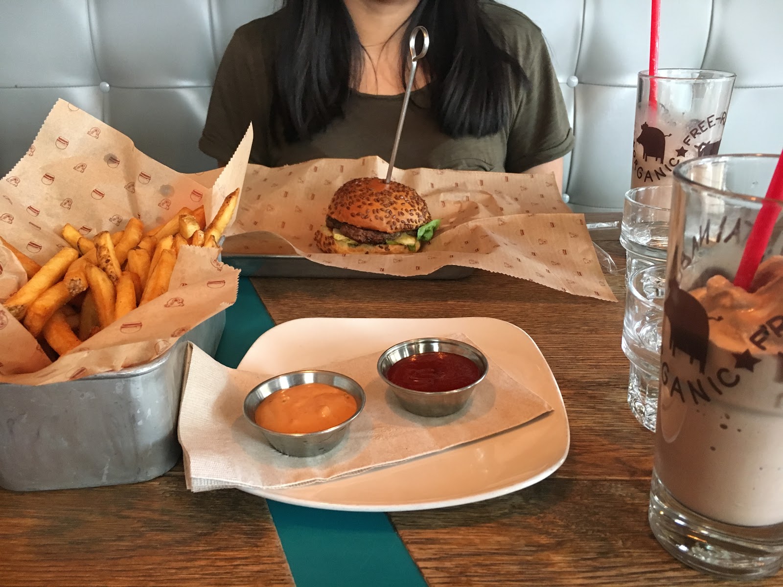 Photo of Bareburger in Queens City, New York, United States - 3 Picture of Restaurant, Food, Point of interest, Establishment