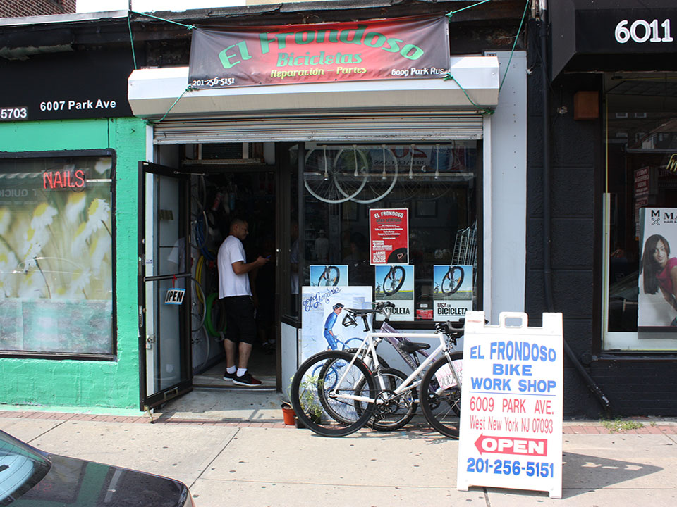 Photo of El Frondoso Bicycle Shop in West New York City, New Jersey, United States - 1 Picture of Point of interest, Establishment, Store, Bicycle store