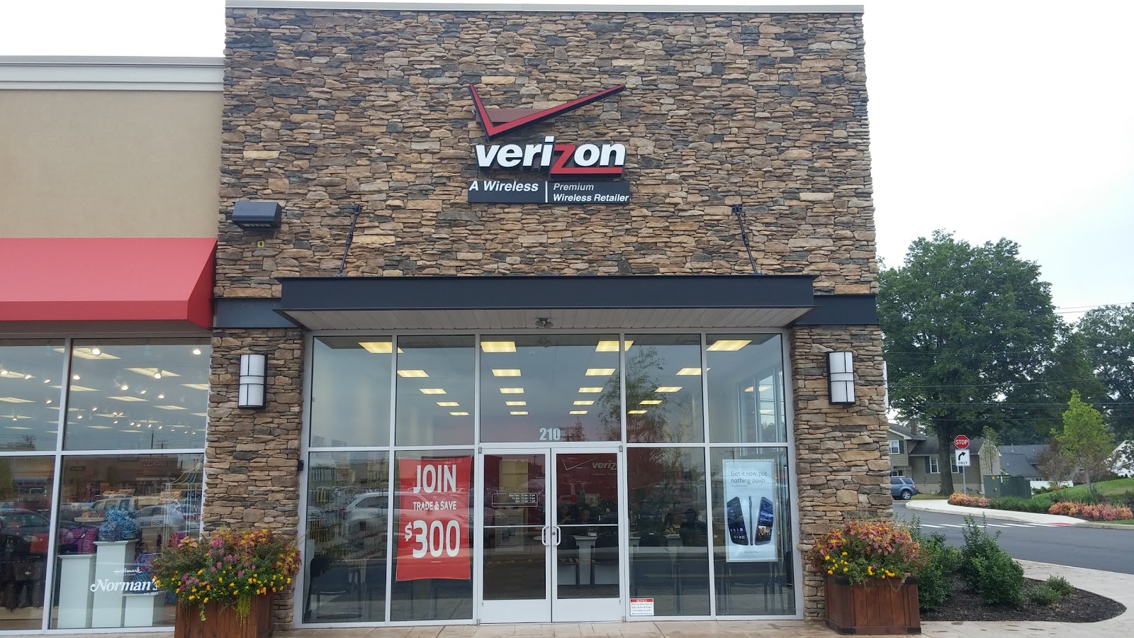 Photo of Verizon - A Wireless Premium Retailer in Clark City, New Jersey, United States - 1 Picture of Point of interest, Establishment, Store