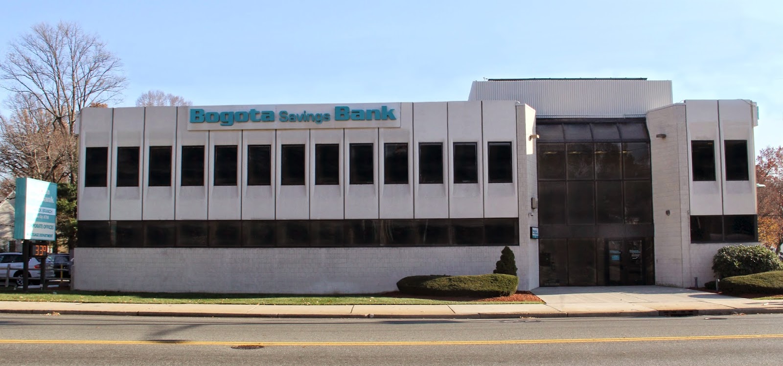 Photo of Bogota Savings Bank in Teaneck City, New Jersey, United States - 1 Picture of Point of interest, Establishment, Finance, Atm, Bank