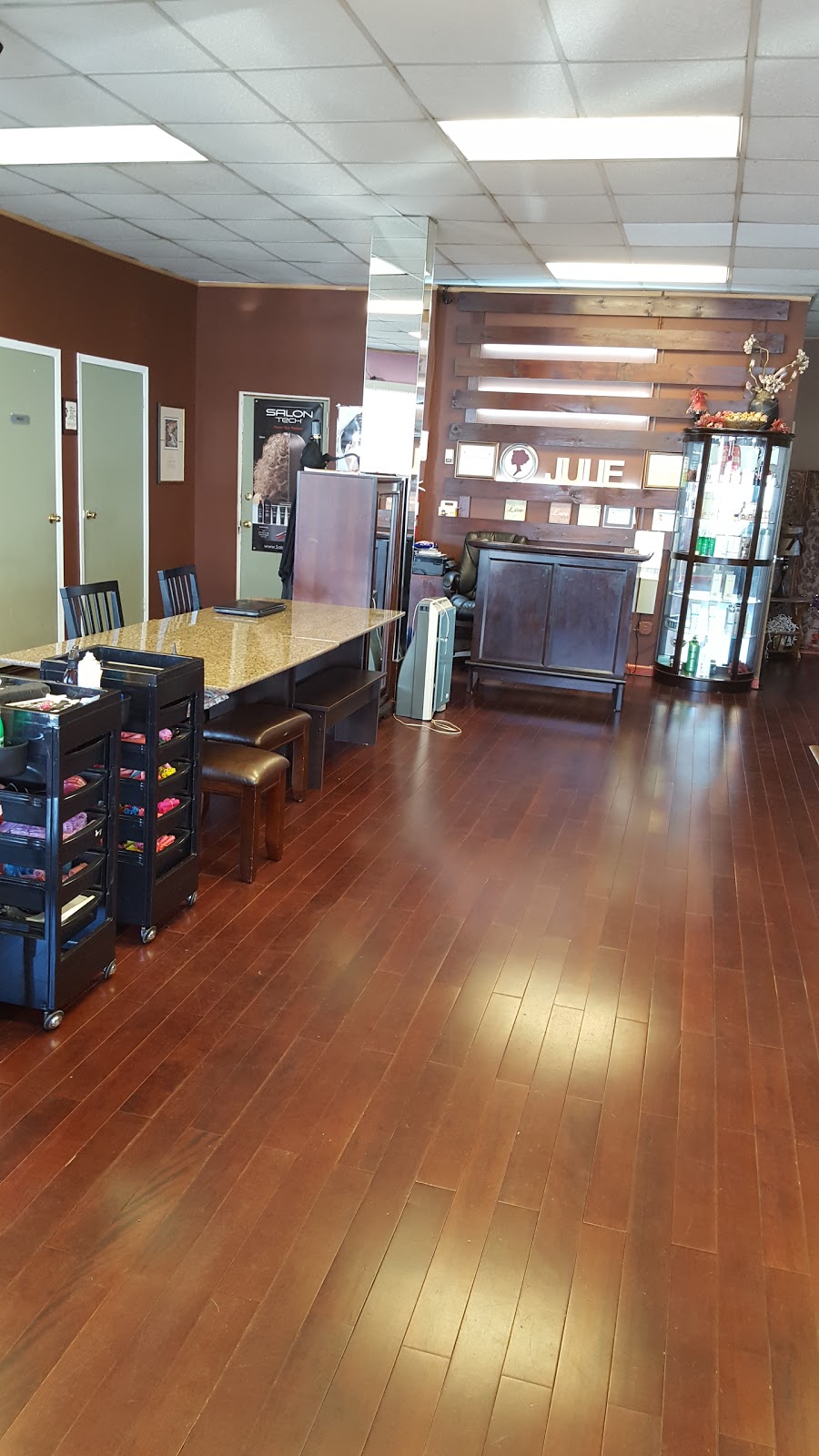 Photo of Julie Duty Hair Salon in Ridgefield City, New Jersey, United States - 3 Picture of Point of interest, Establishment, Hair care