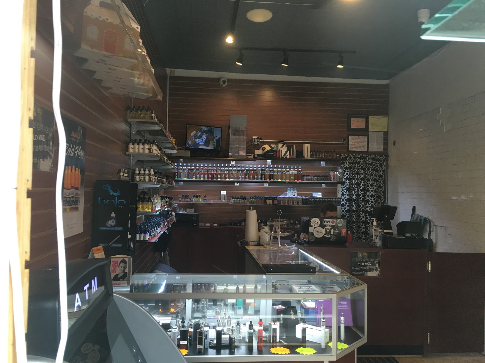 Photo of Vape Kingz Greenwich in New York City, New York, United States - 2 Picture of Point of interest, Establishment, Store