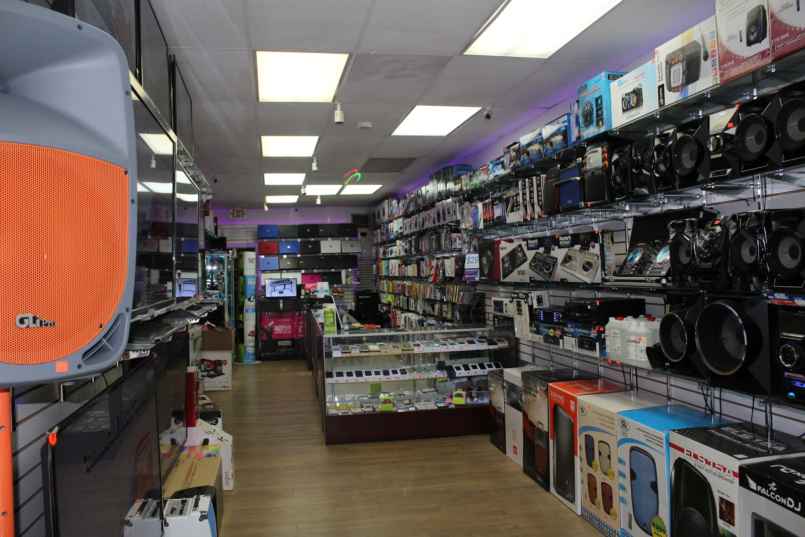 Photo of Electromania in Newark City, New Jersey, United States - 2 Picture of Point of interest, Establishment, Store