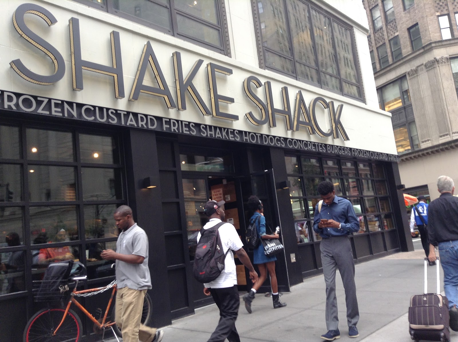Photo of Shake Shack in New York City, New York, United States - 5 Picture of Restaurant, Food, Point of interest, Establishment