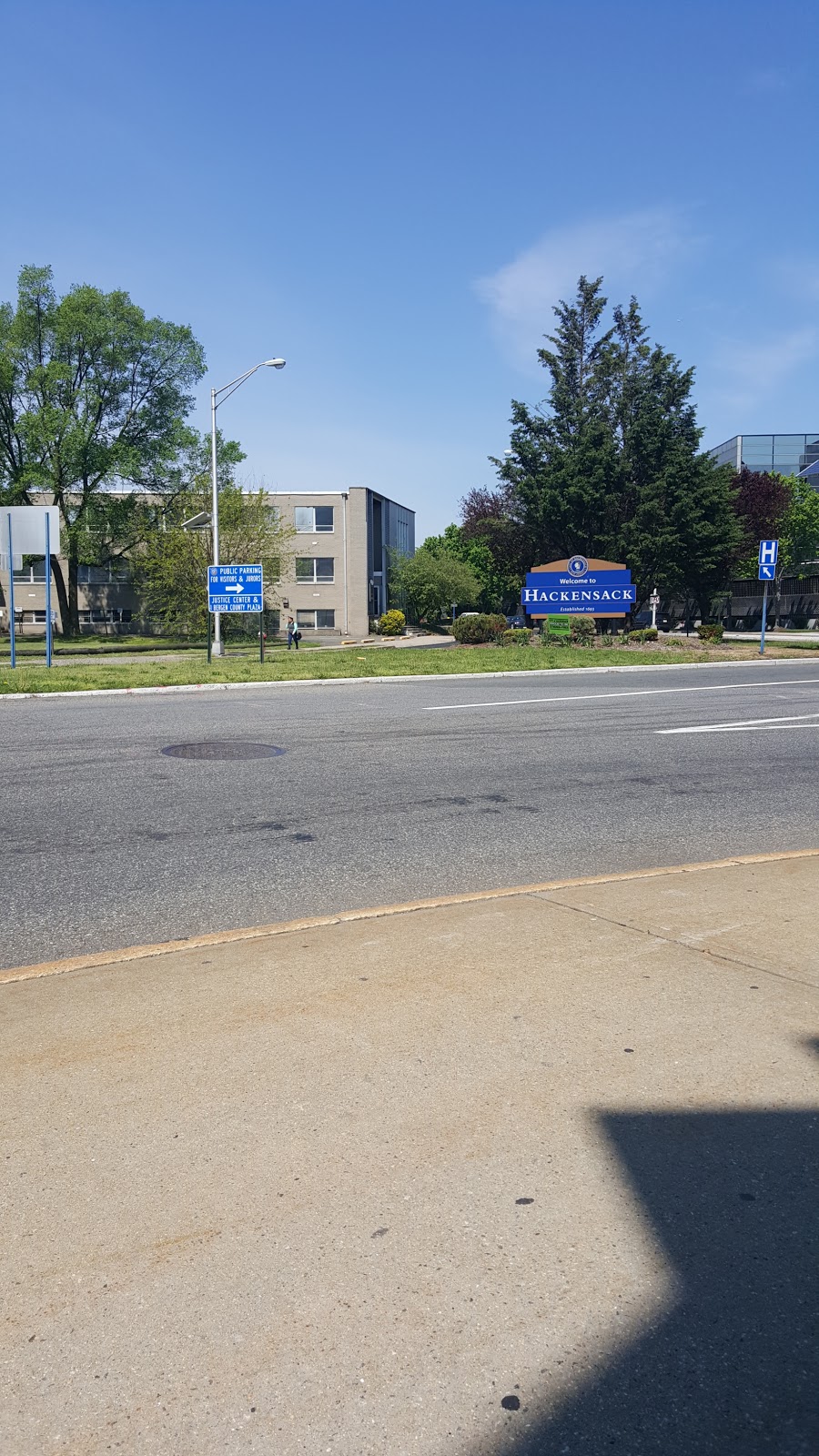 Photo of Welcome to Hackensack in Hackensack City, New Jersey, United States - 1 Picture of Point of interest, Establishment, Local government office, Courthouse