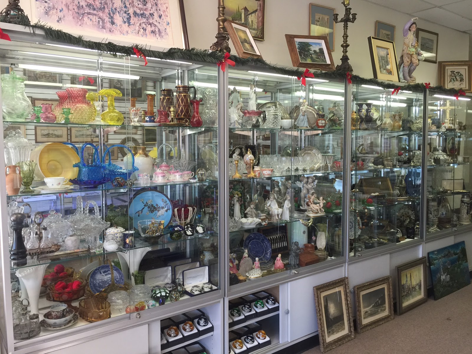 Photo of NJ Antique Buyers in Maywood City, New Jersey, United States - 5 Picture of Point of interest, Establishment, Store