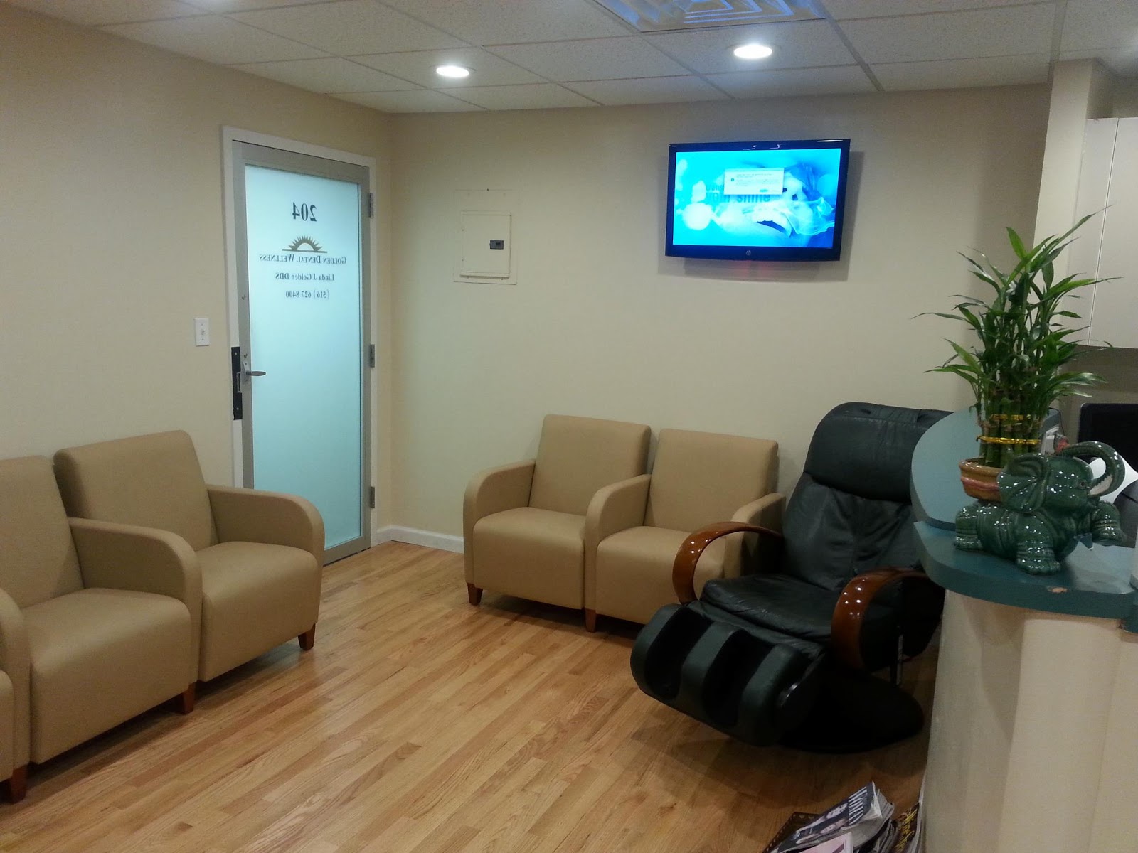 Photo of Golden Dental Wellness Center: Dr. Linda J. Golden, DDS in Manhasset City, New York, United States - 2 Picture of Point of interest, Establishment, Health, Doctor, Dentist