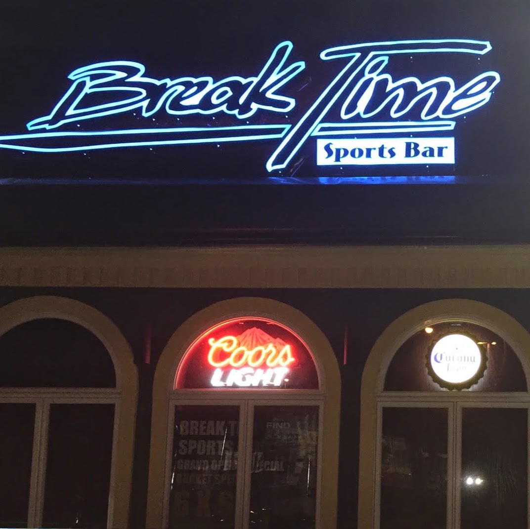 Photo of Break Time Sports Bar in Bronx City, New York, United States - 3 Picture of Point of interest, Establishment, Bar