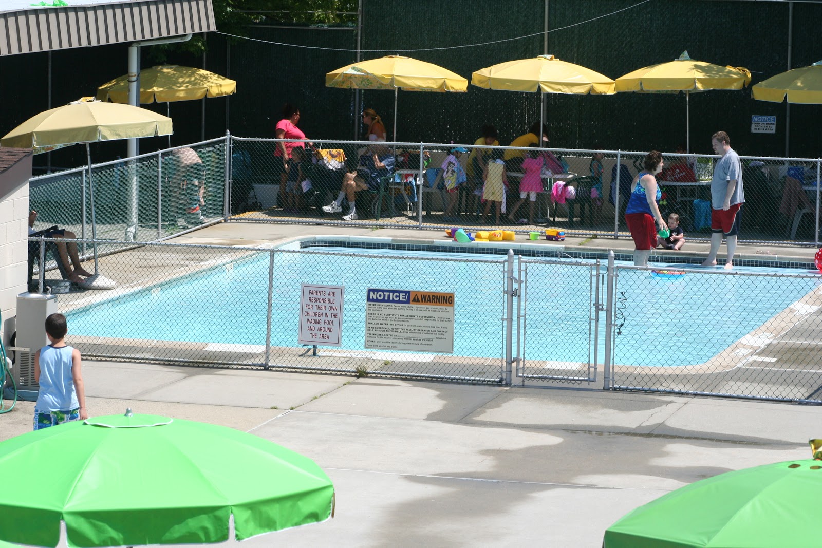 Photo of Tanenbaum Family Pool at the Samuel Field Y in Little Neck City, New York, United States - 5 Picture of Restaurant, Food, Point of interest, Establishment, Meal takeaway, Bar