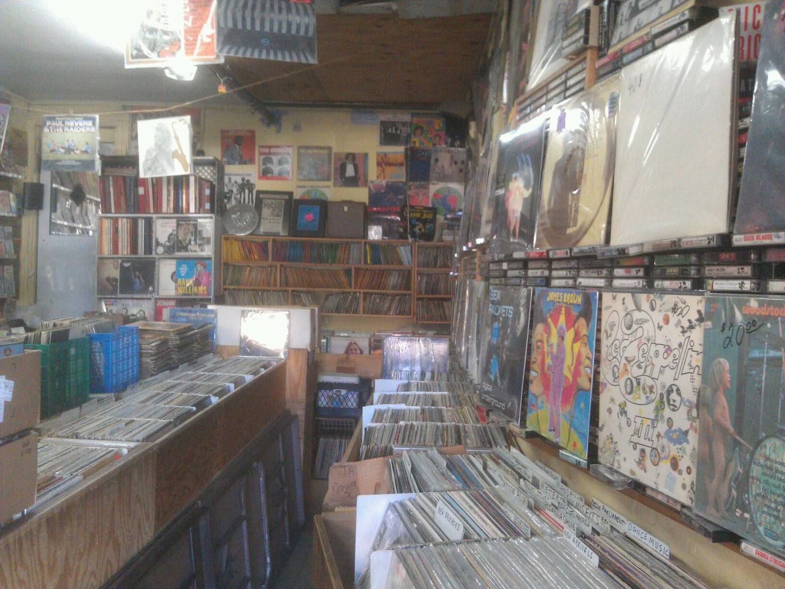 Photo of Fifth Avenue Record Shop in Brooklyn City, New York, United States - 3 Picture of Point of interest, Establishment, Store