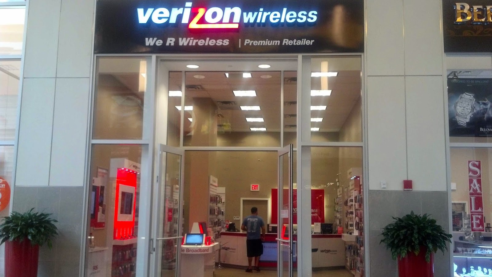 Photo of TCC, Verizon Premium Wireless Retailer in Paramus City, New Jersey, United States - 1 Picture of Point of interest, Establishment, Store, Electronics store