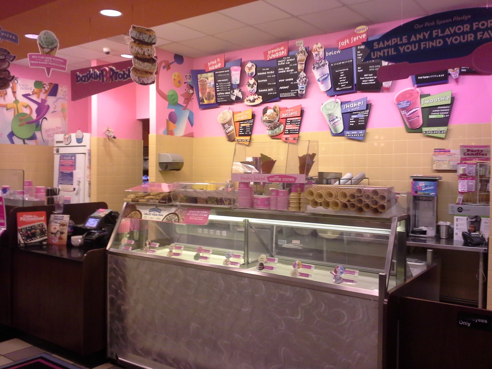 Photo of Baskin-Robbins in Paterson City, New Jersey, United States - 1 Picture of Food, Point of interest, Establishment, Store