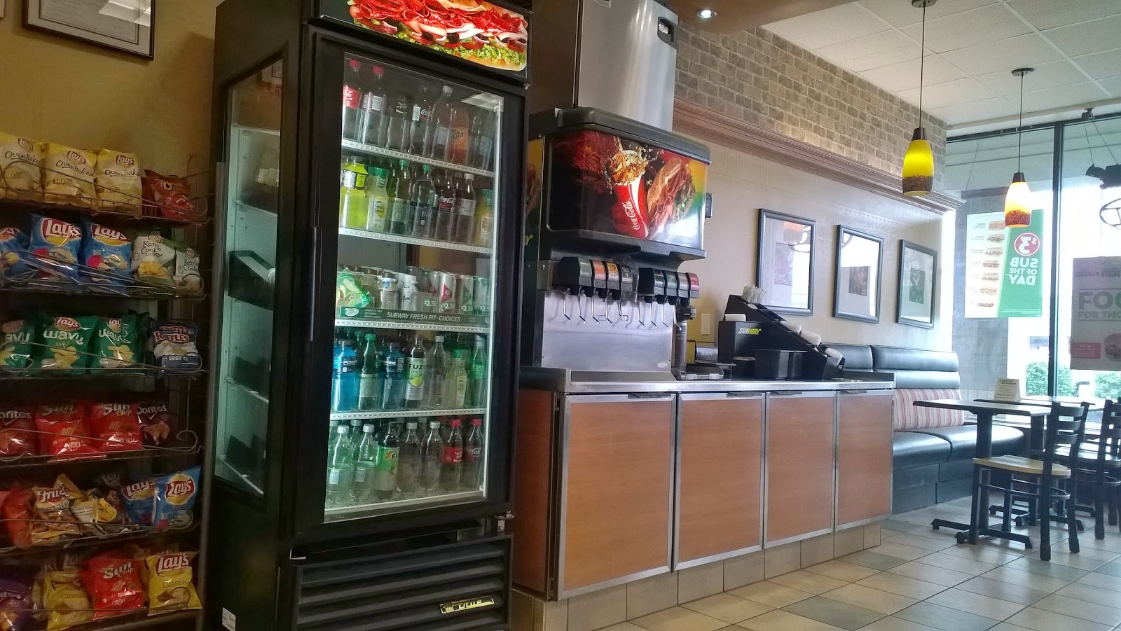Photo of Subway in Hackensack City, New Jersey, United States - 2 Picture of Restaurant, Food, Point of interest, Establishment