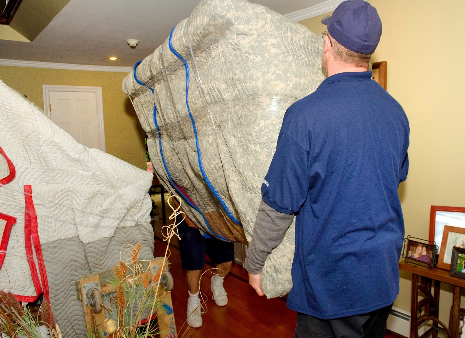 Photo of Men On The Move in Floral Park City, New York, United States - 7 Picture of Point of interest, Establishment, Store, Moving company, Storage