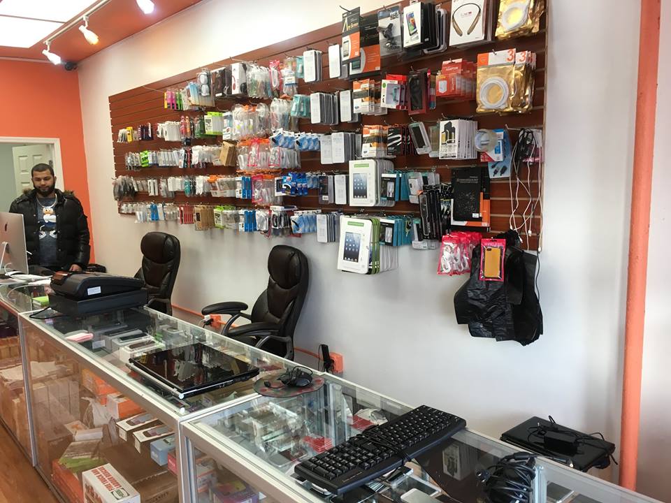 Photo of Parkchester Wireless and electronics in Bronx City, New York, United States - 9 Picture of Point of interest, Establishment, Store