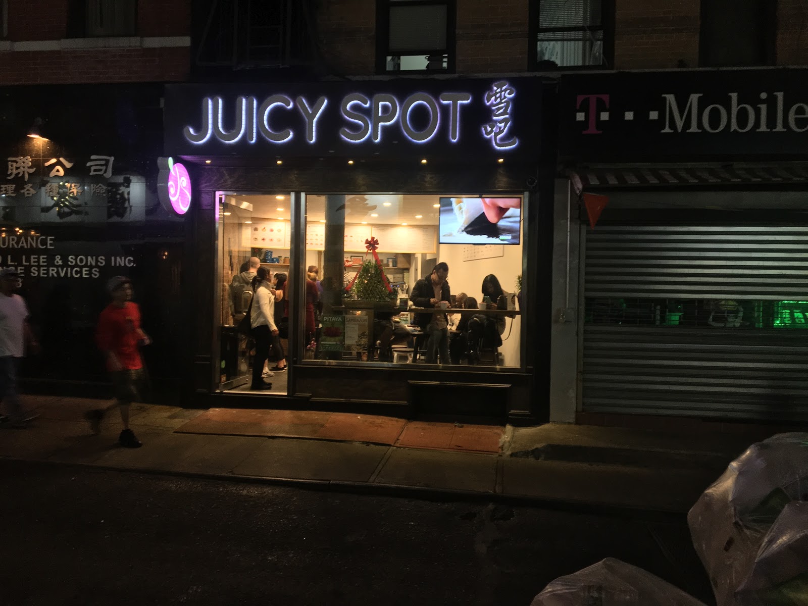 Photo of Juicy Spot in New York City, New York, United States - 3 Picture of Food, Point of interest, Establishment, Store, Cafe