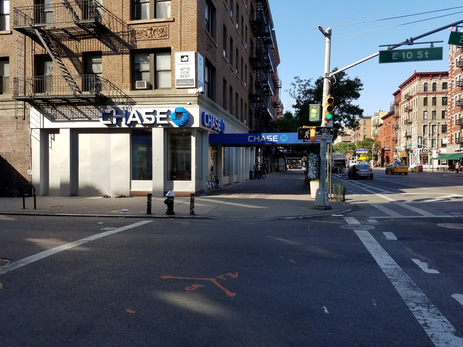 Photo of Chase Bank in New York City, New York, United States - 2 Picture of Point of interest, Establishment, Finance, Atm, Bank