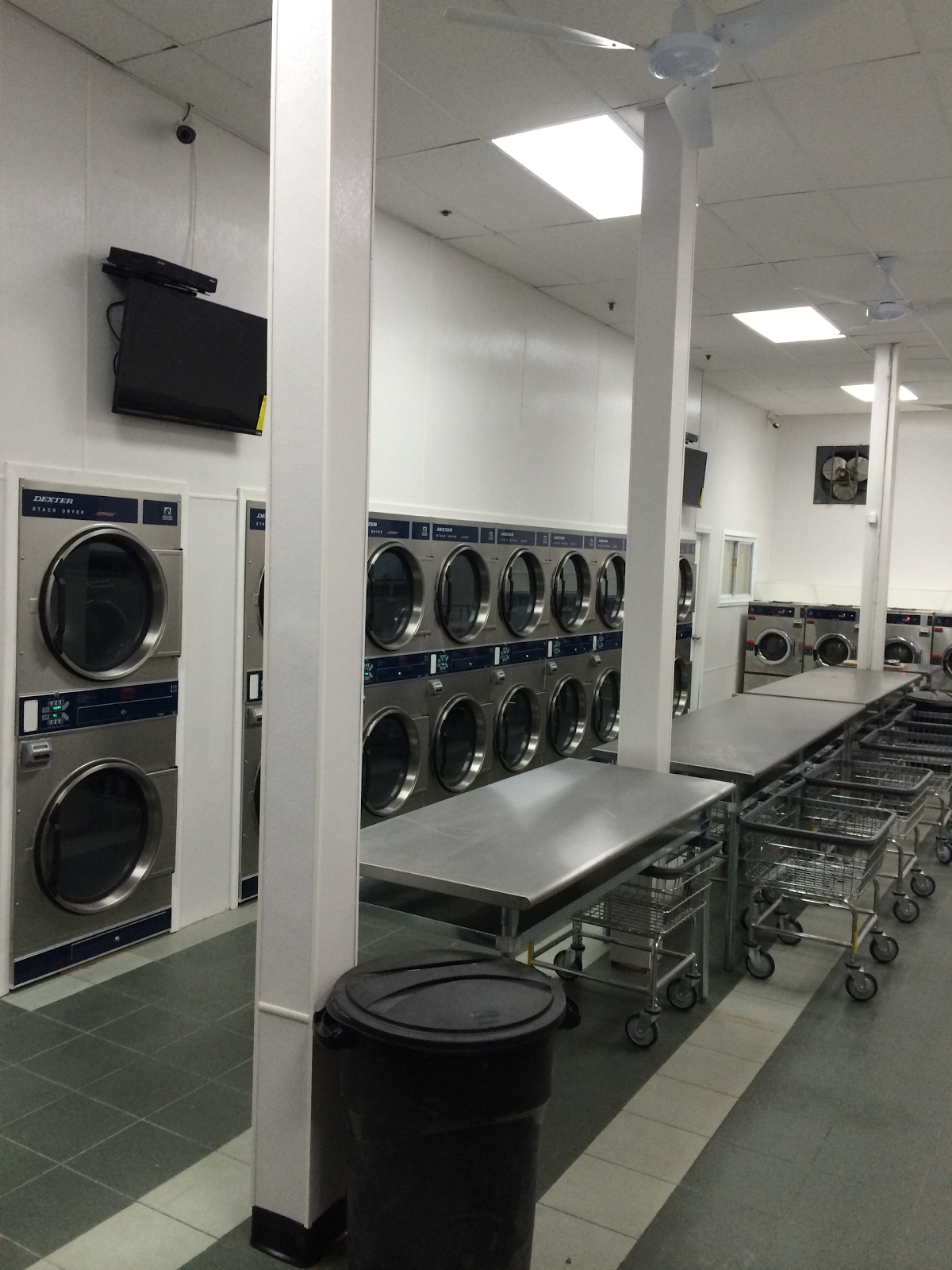 Photo of Tremont Laundry in Bronx City, New York, United States - 5 Picture of Point of interest, Establishment, Laundry