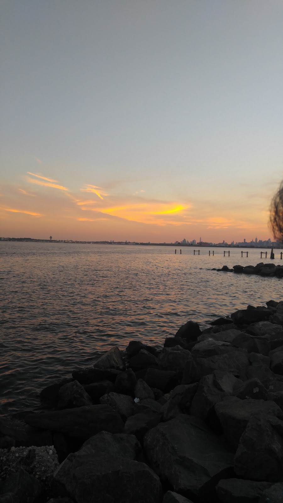 Photo of Clason Point Esplanade in Bronx City, New York, United States - 5 Picture of Point of interest, Establishment