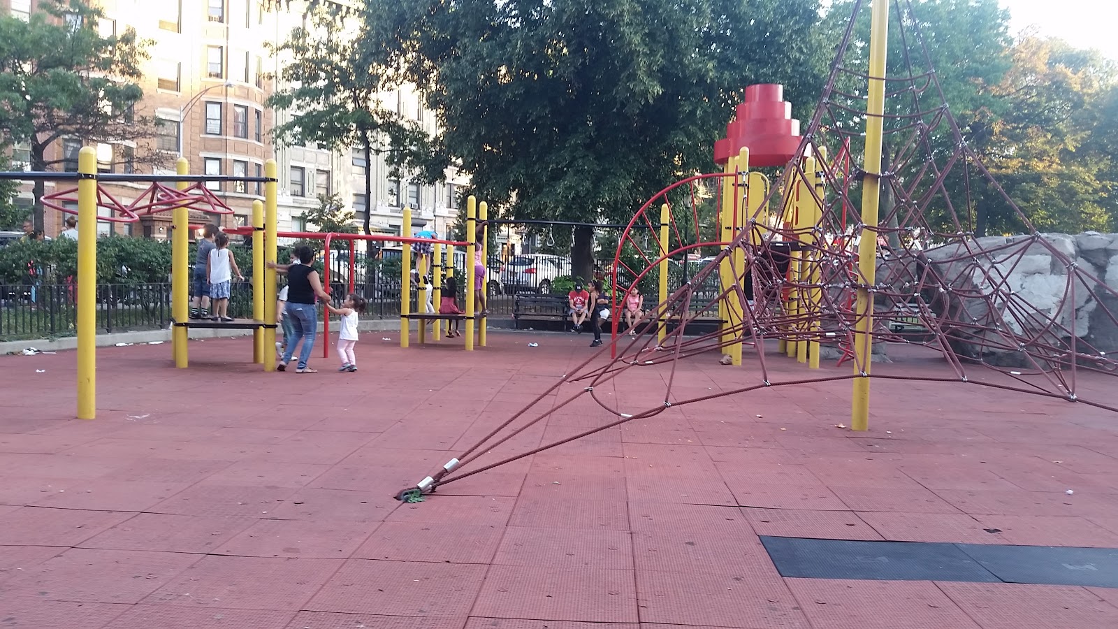 Photo of DeVoe Park in Bronx City, New York, United States - 2 Picture of Point of interest, Establishment, Park