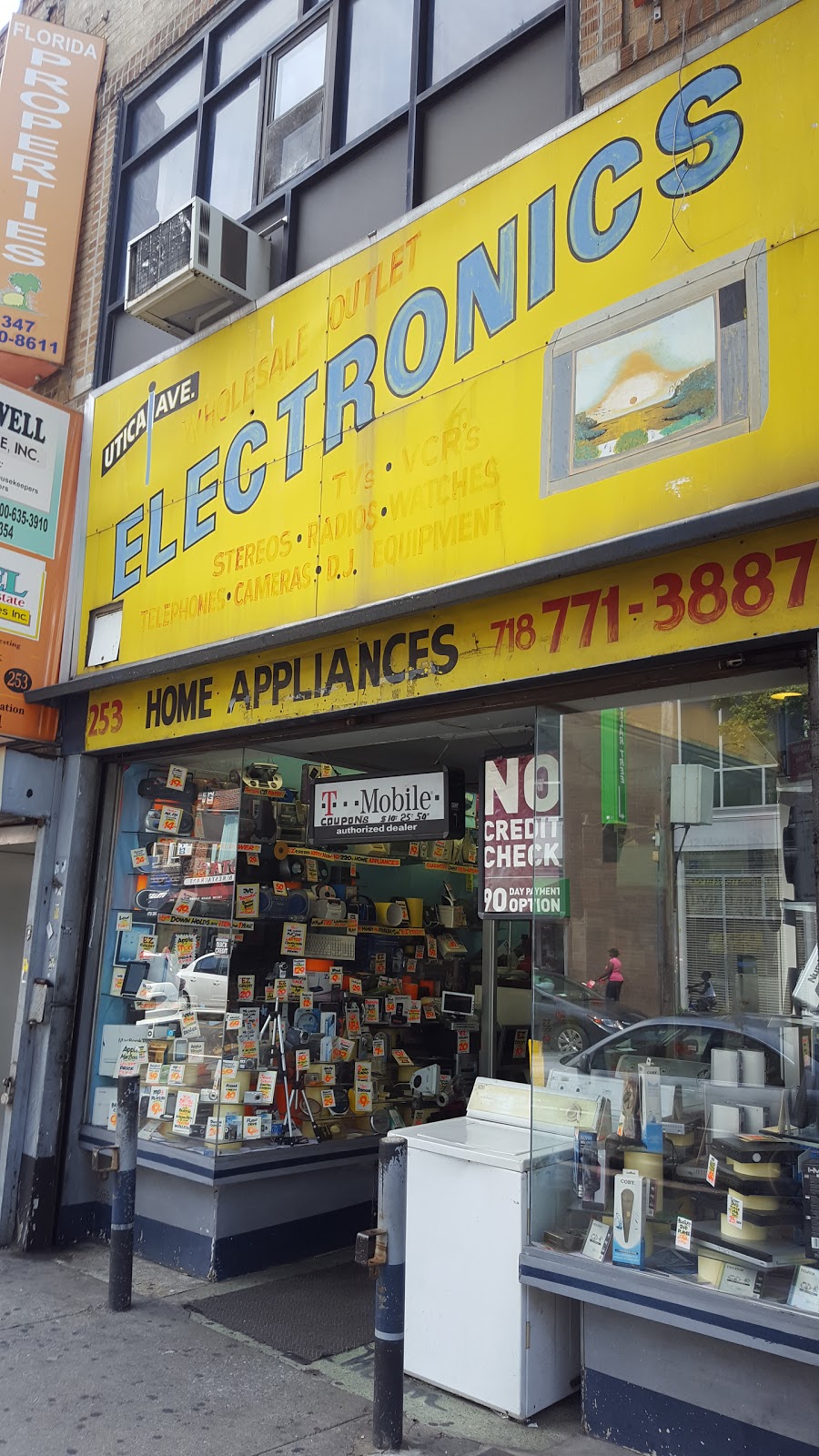 Photo of Utica Electronics Corporation in Kings County City, New York, United States - 1 Picture of Point of interest, Establishment, Store, Electronics store