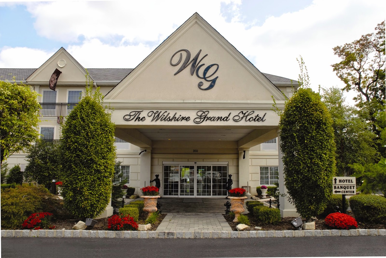 Photo of The Wilshire Grand Hotel in West Orange City, New Jersey, United States - 5 Picture of Point of interest, Establishment, Lodging