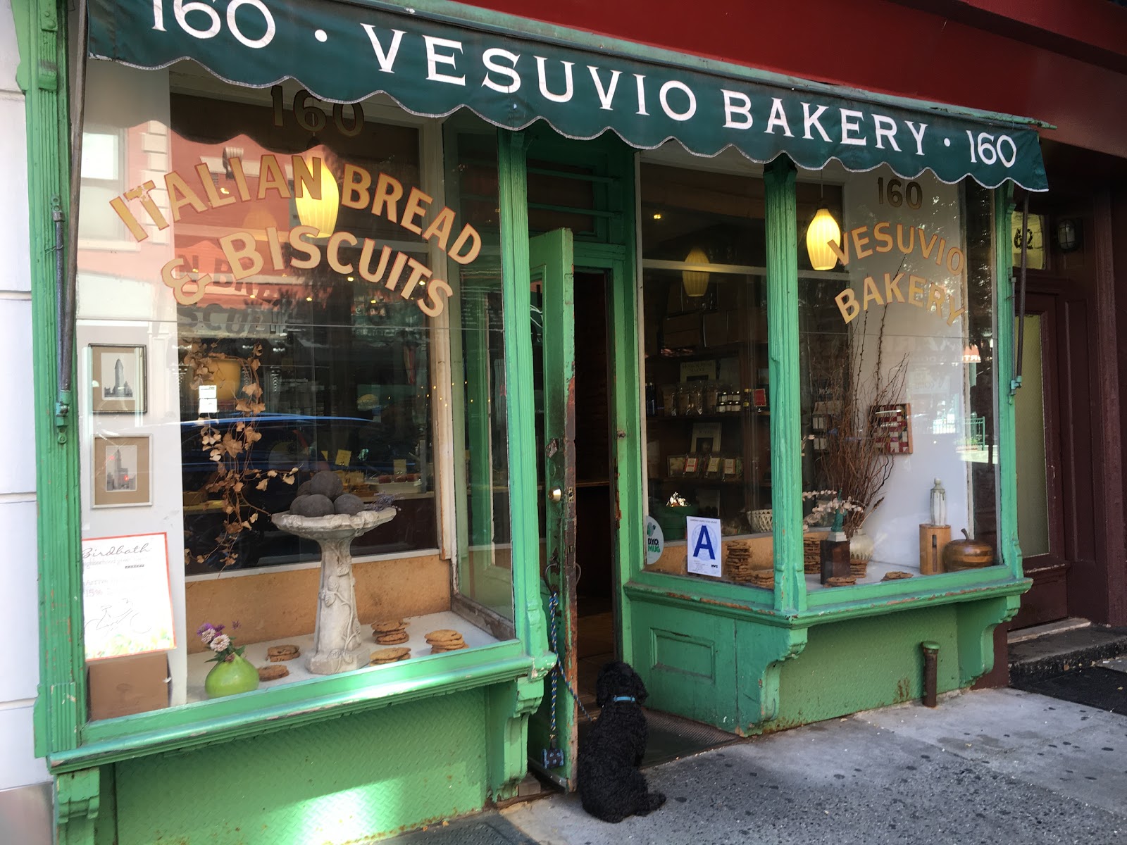 Photo of Vesuvio Bakery in New York City, New York, United States - 4 Picture of Restaurant, Food, Point of interest, Establishment