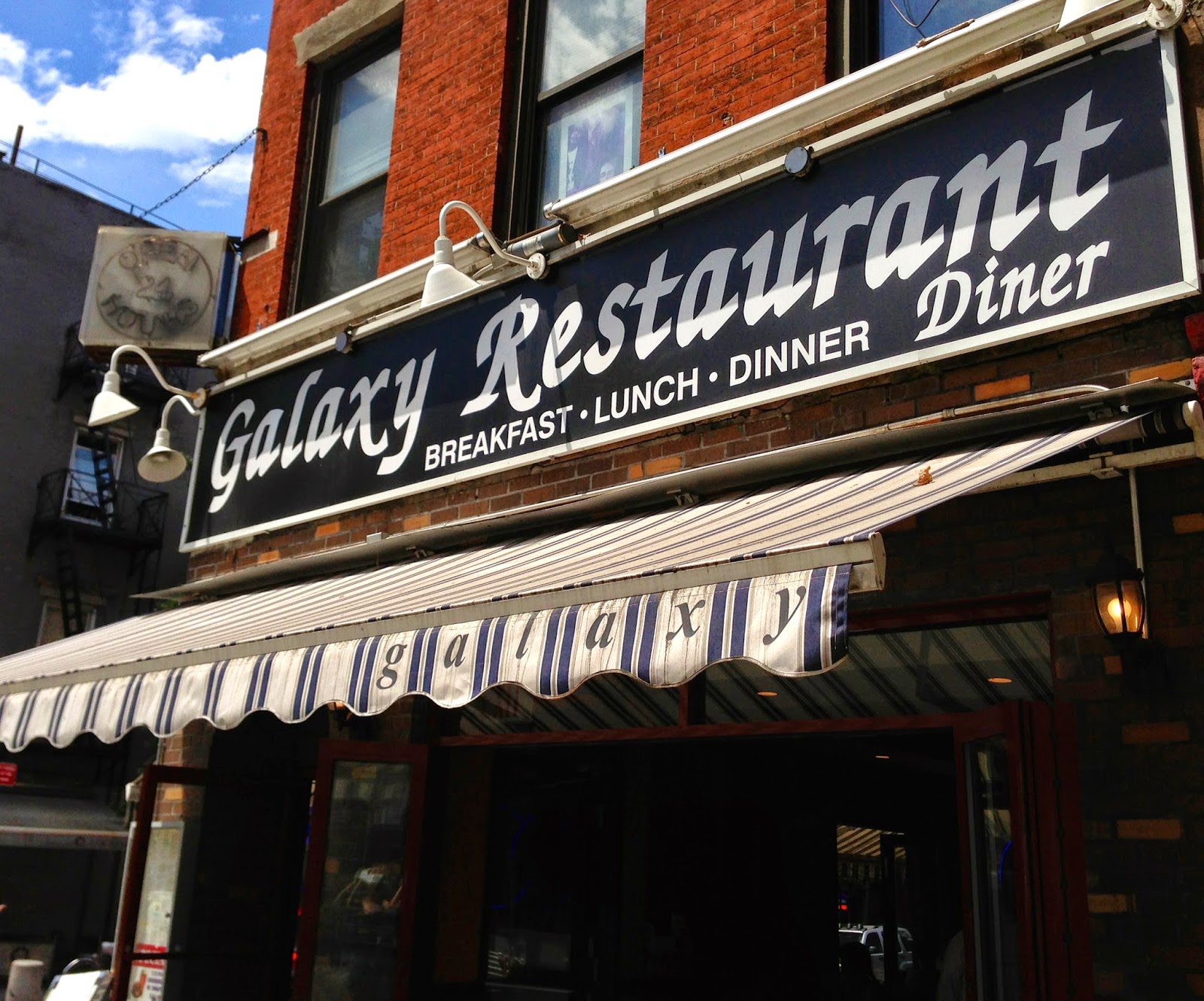 Photo of Galaxy Diner in New York City, New York, United States - 5 Picture of Restaurant, Food, Point of interest, Establishment