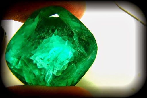 Photo of exquisite emeralds in New York City, New York, United States - 4 Picture of Point of interest, Establishment, Store, Jewelry store