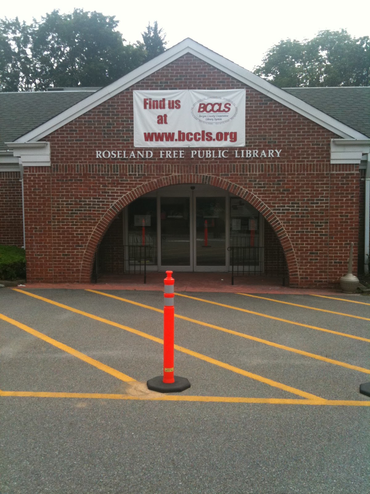 Photo of Roseland Free Public Library in Roseland City, New Jersey, United States - 1 Picture of Point of interest, Establishment, Library