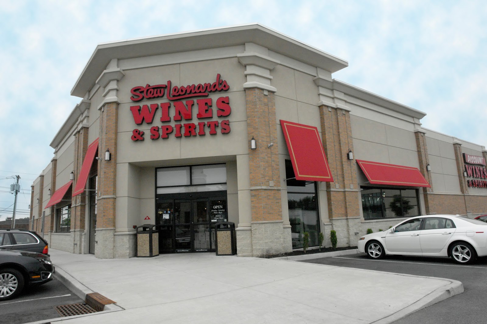 Photo of Stew Leonard's Wines of Clifton in Clifton City, New Jersey, United States - 1 Picture of Food, Point of interest, Establishment, Store, Liquor store