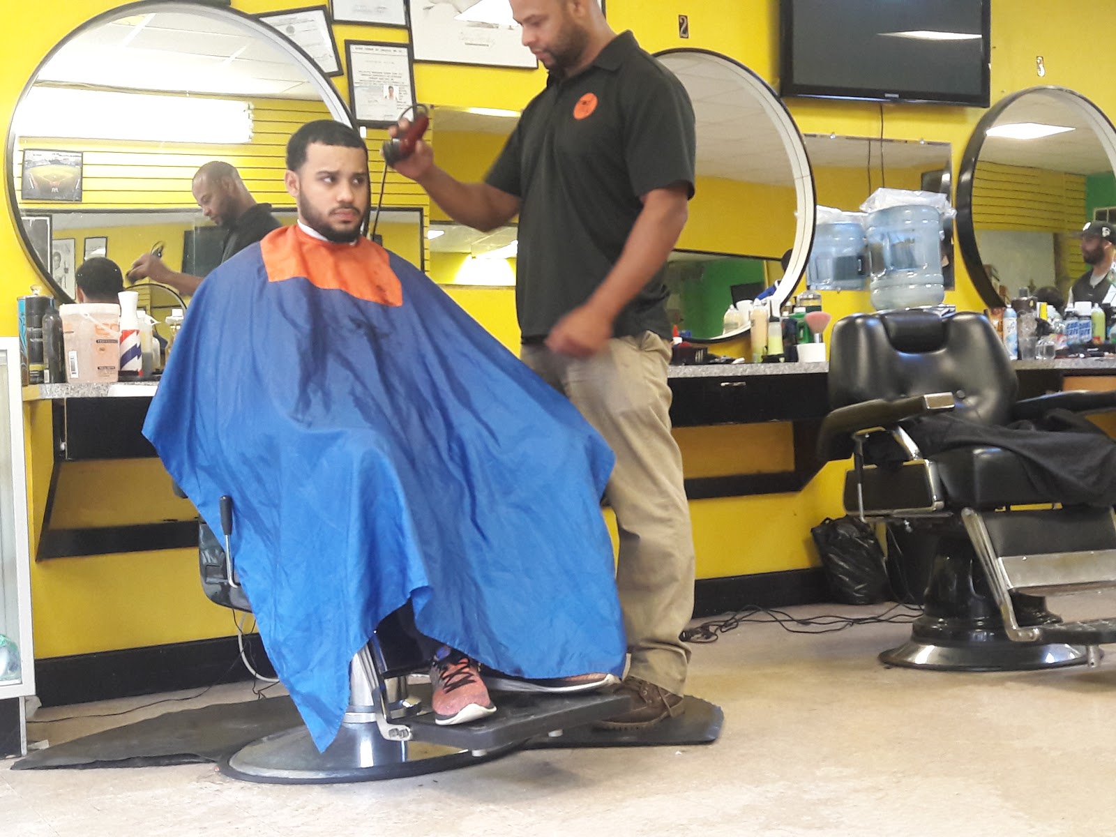 Photo of Stop 1 Barber Shop in Garfield City, New Jersey, United States - 1 Picture of Point of interest, Establishment, Health, Hair care