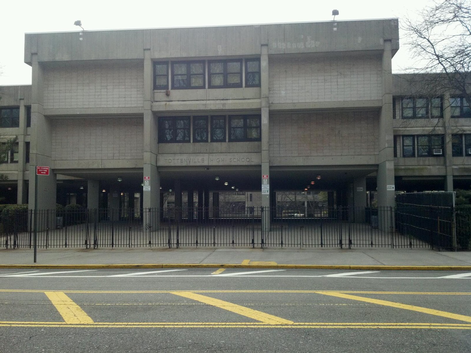 Photo of Tottenville High School in Staten Island City, New York, United States - 1 Picture of Point of interest, Establishment, School