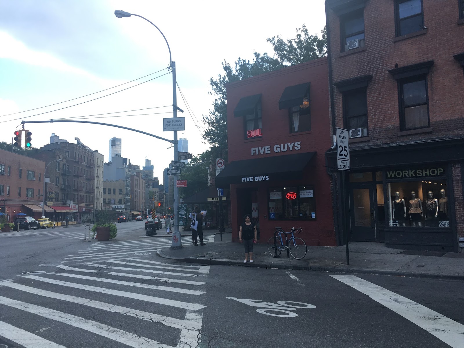 Photo of Five Guys Burgers and Fries in New York City, New York, United States - 5 Picture of Restaurant, Food, Point of interest, Establishment, Meal takeaway