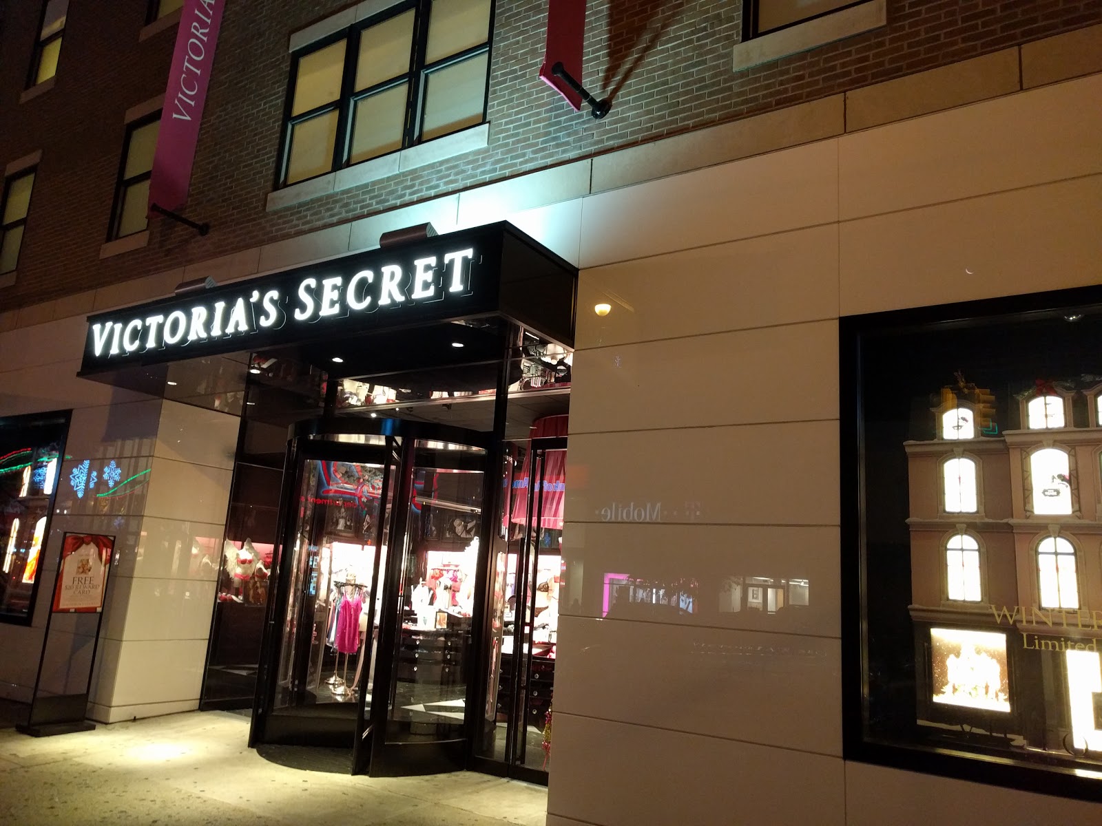 Photo of Victoria's Secret & PINK in Brooklyn City, New York, United States - 1 Picture of Point of interest, Establishment, Store, Clothing store