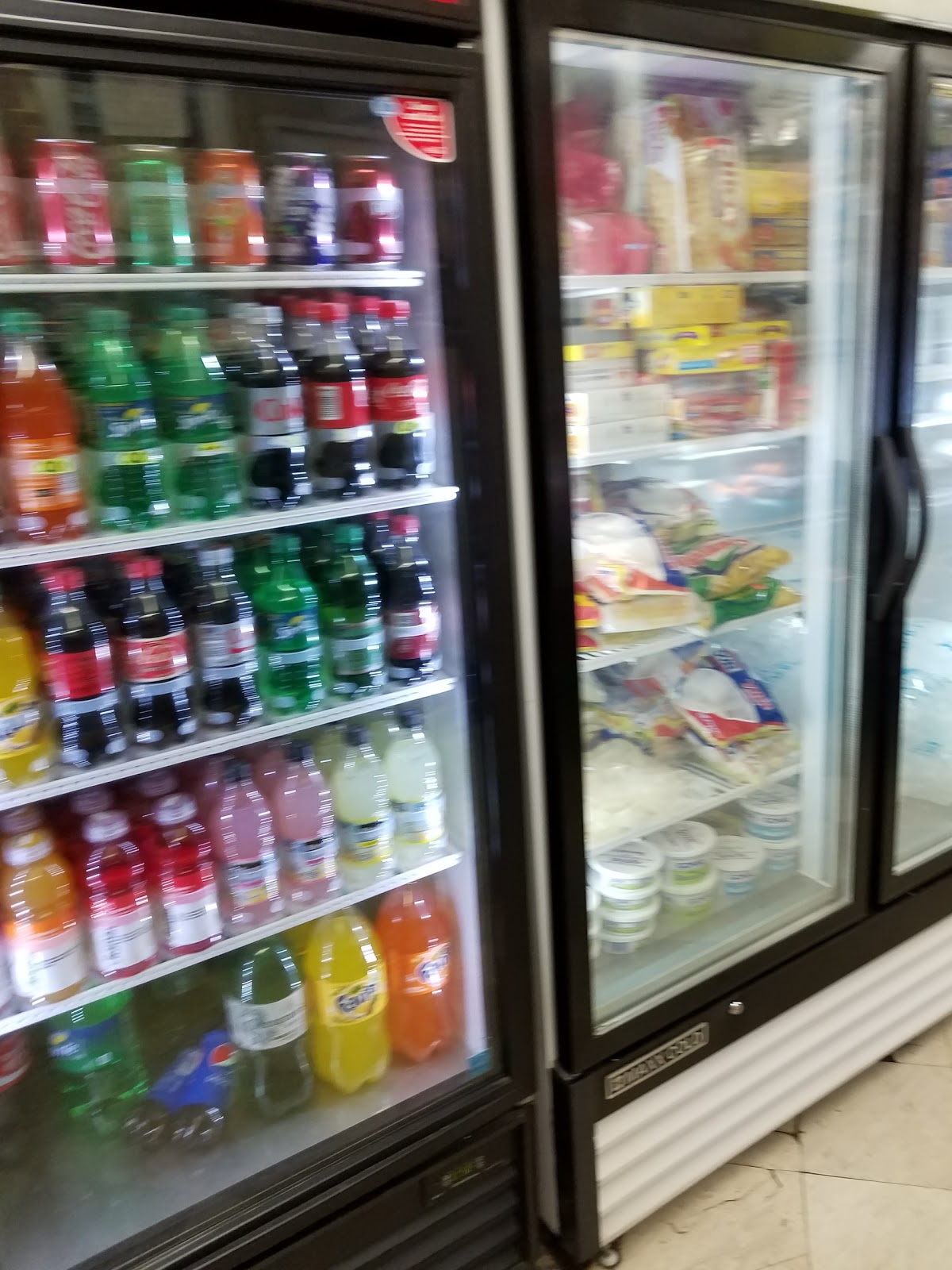 Photo of La Reyna Minimarket Corporation in Bronx City, New York, United States - 3 Picture of Food, Point of interest, Establishment