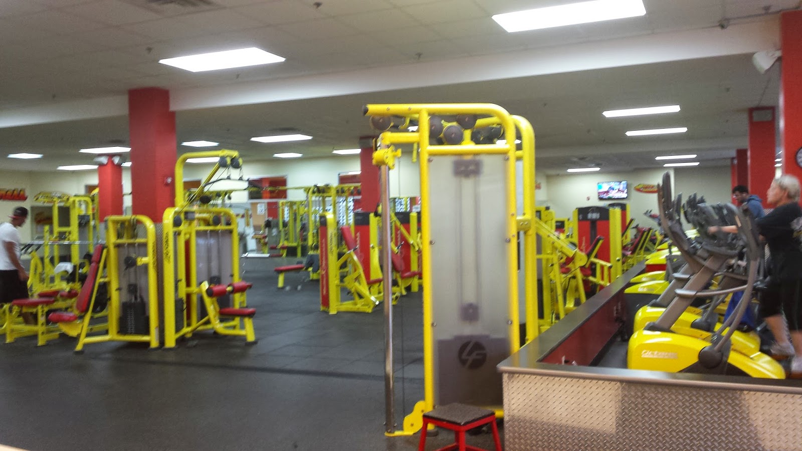 Photo of Retro Fitness in Brooklyn City, New York, United States - 1 Picture of Point of interest, Establishment, Health, Gym