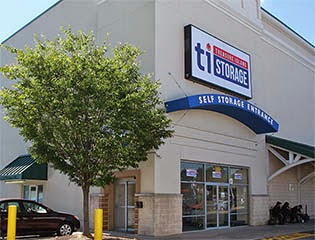 Photo of Treasure Island Storage in Woodbridge City, New Jersey, United States - 2 Picture of Point of interest, Establishment, Store, Moving company, Storage