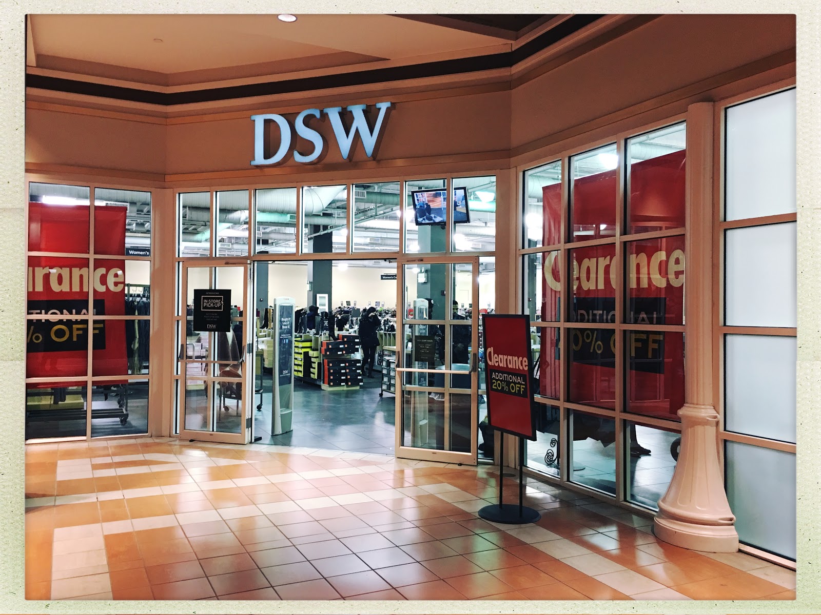 Photo of DSW Designer Shoe Warehouse in Kings County City, New York, United States - 1 Picture of Point of interest, Establishment, Store, Jewelry store, Shoe store