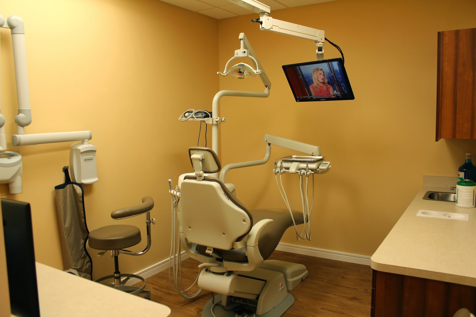 Photo of Capital Dental of Englewood in Englewood City, New Jersey, United States - 1 Picture of Point of interest, Establishment, Health, Dentist