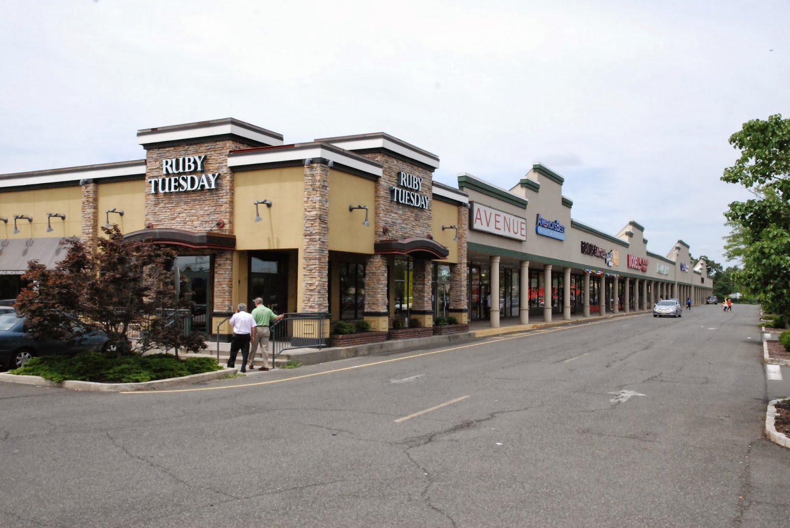 Photo of Union Plaza Shopping Center in Union City, New Jersey, United States - 2 Picture of Point of interest, Establishment, Shopping mall