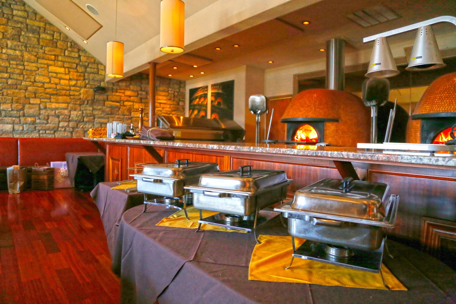 Photo of Vesta Wood Fired Pizza in East Rutherford City, New Jersey, United States - 2 Picture of Restaurant, Food, Point of interest, Establishment, Bar