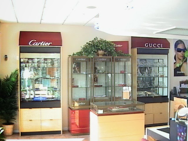 Photo of Metro Optics Eyewear in Bronx City, New York, United States - 2 Picture of Point of interest, Establishment, Store, Health