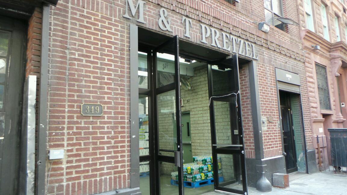 Photo of M & T Pretzel Inc in New York City, New York, United States - 1 Picture of Food, Point of interest, Establishment, Store