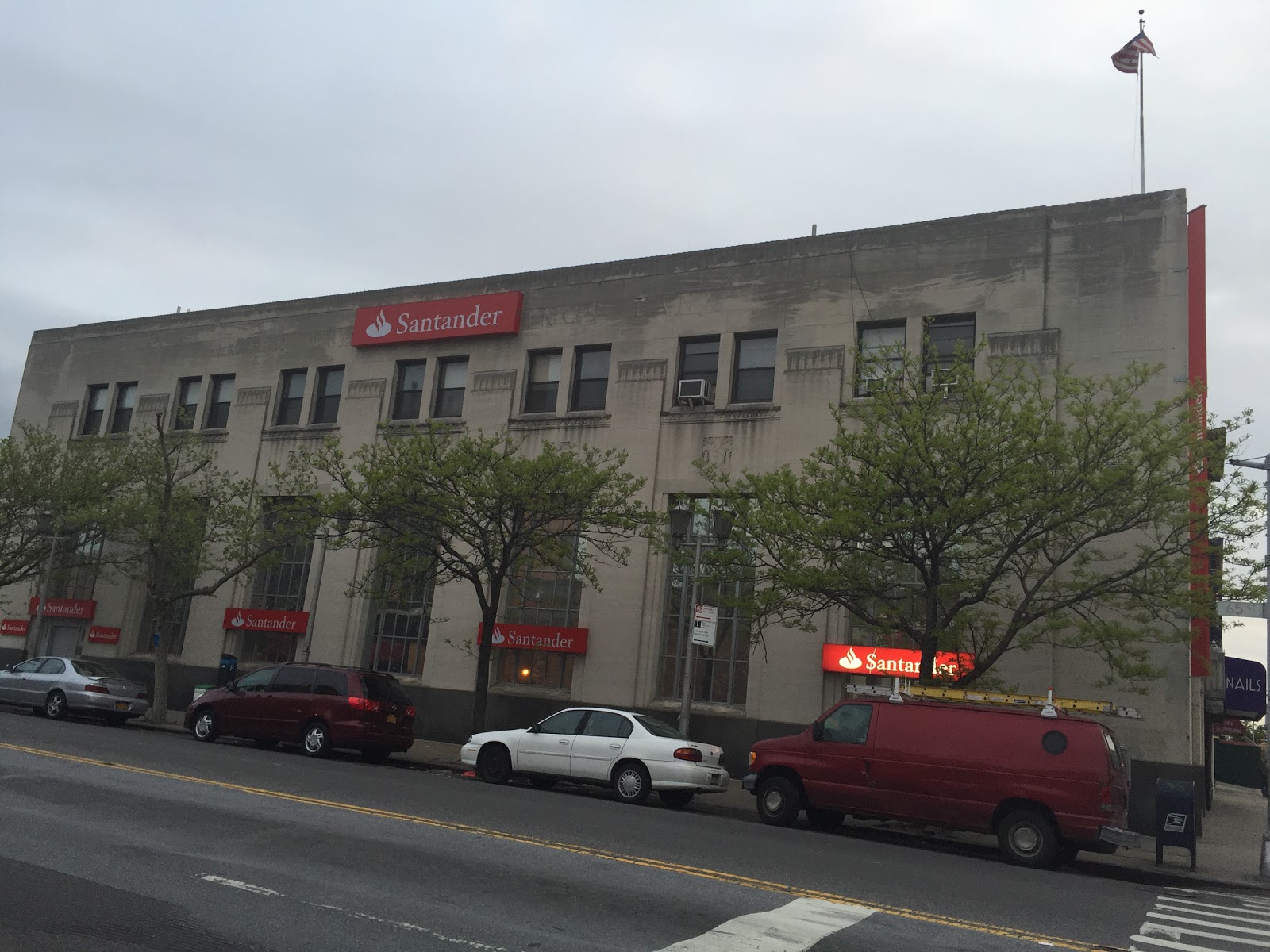 Photo of Santander Bank in Kings County City, New York, United States - 7 Picture of Point of interest, Establishment, Finance, Atm, Bank