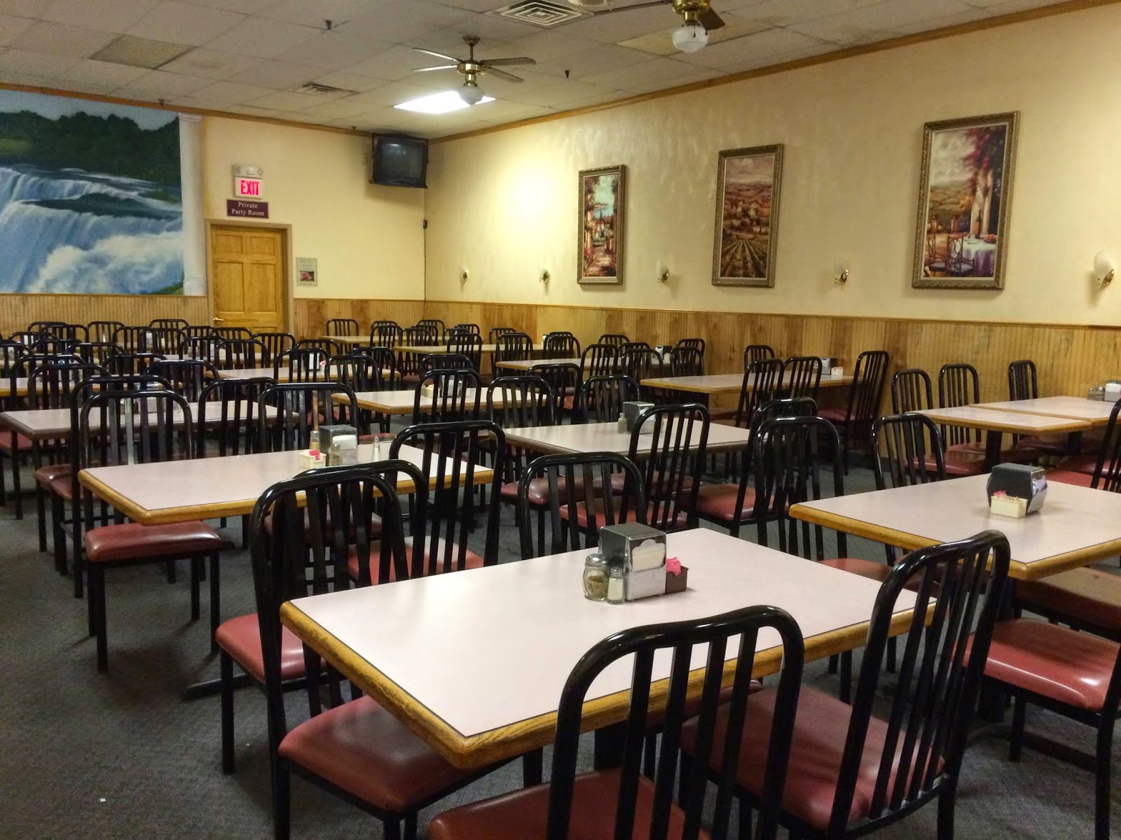 Photo of Franco's Pizzeria & Ristorante in West Caldwell City, New Jersey, United States - 1 Picture of Restaurant, Food, Point of interest, Establishment, Meal takeaway, Meal delivery