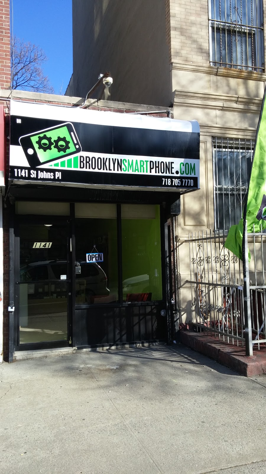 Photo of Brooklyn SmartPhone in Kings County City, New York, United States - 1 Picture of Point of interest, Establishment, Store