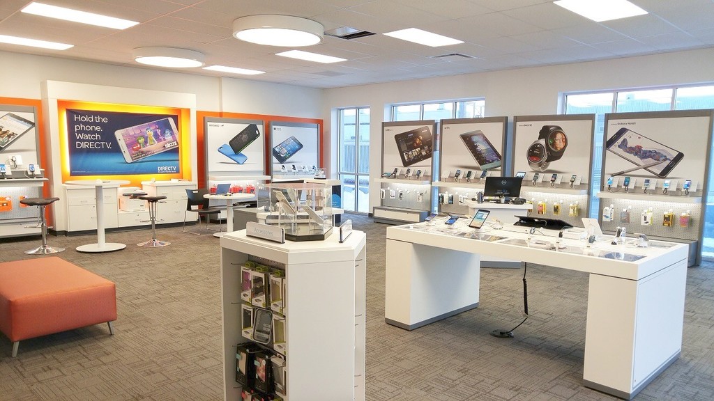 Photo of AT&T Authorized Retailer in Rockville Centre City, New York, United States - 1 Picture of Point of interest, Establishment, Store, Electronics store